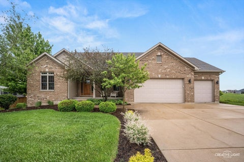 Photo of 724 Emanuel Lane, Sycamore, IL 60178 (MLS # 12690901)