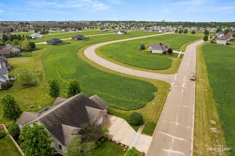 Tiny photo for 724 Emanuel Lane, Sycamore, IL 60178 (MLS # 12690901)