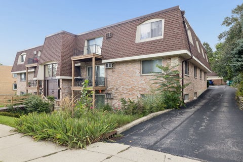 Tiny photo for 201 N President Street #3C, Wheaton, IL 60187 (MLS # 12725410)