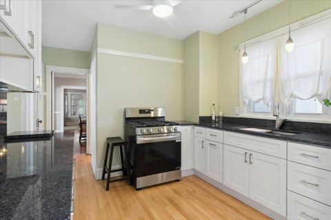 Tiny photo for 1041 S Elmwood Avenue, Oak Park, IL 60304 (MLS # 12792830)