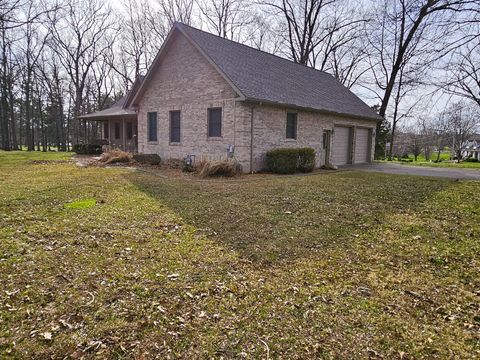 Tiny photo for 9 FAWN Drive, Fairfield, IL 62837 (MLS # 12604134)