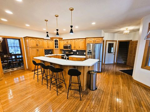 Tiny photo for 9 FAWN Drive, Fairfield, IL 62837 (MLS # 12604134)