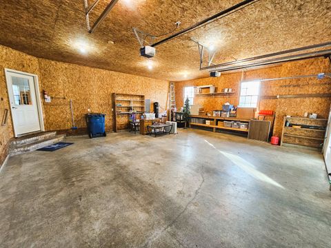 Tiny photo for 9 FAWN Drive, Fairfield, IL 62837 (MLS # 12604134)