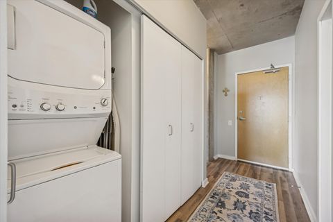 Tiny photo for 659 W Randolph Street #1401, Chicago, IL 60661 (MLS # 12507455)