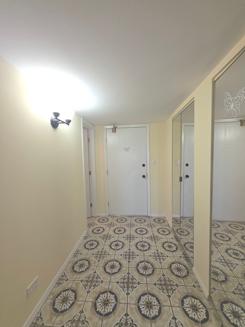 350 Plum Creek Drive 406