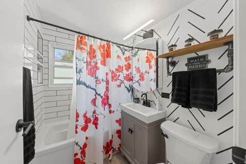 Tiny photo for 65 N Glenview Avenue, Lombard, IL 60148 (MLS # 12654543)