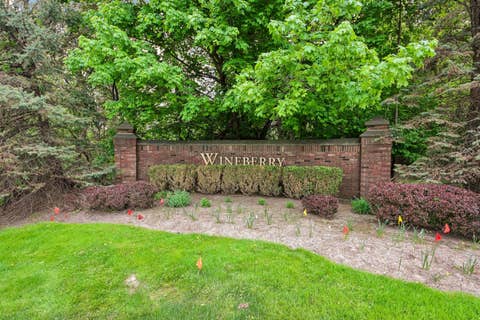 Tiny photo for 1620 Mulberry Drive, Libertyville, IL 60048 (MLS # 12637841)