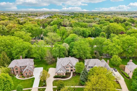 Tiny photo for 1620 Mulberry Drive, Libertyville, IL 60048 (MLS # 12637841)