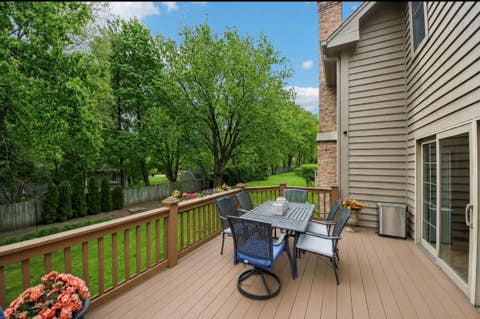 Tiny photo for 1620 Mulberry Drive, Libertyville, IL 60048 (MLS # 12637841)