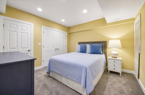 Tiny photo for 1620 Mulberry Drive, Libertyville, IL 60048 (MLS # 12637841)