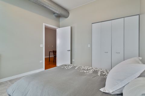 Tiny photo for 650 W WAYMAN Street #206C, Chicago, IL 60661 (MLS # 12607463)