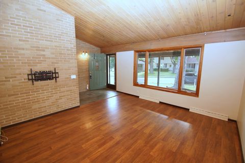 Tiny photo for 2838 KELLING Street, Davenport, IA 52804 (MLS # 12675436)