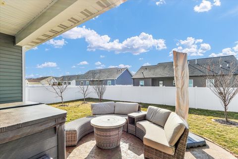 Tiny photo for 1611 E Vernon Drive, Urbana, IL 61802 (MLS # 12570434)