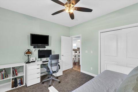 Tiny photo for 1611 E Vernon Drive, Urbana, IL 61802 (MLS # 12570434)