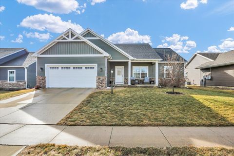 Tiny photo for 1611 E Vernon Drive, Urbana, IL 61802 (MLS # 12570434)