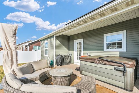 Tiny photo for 1611 E Vernon Drive, Urbana, IL 61802 (MLS # 12570434)