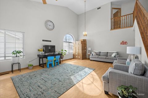 Tiny photo for 4447 W Lawn Avenue, Waukegan, IL 60085 (MLS # 12564515)