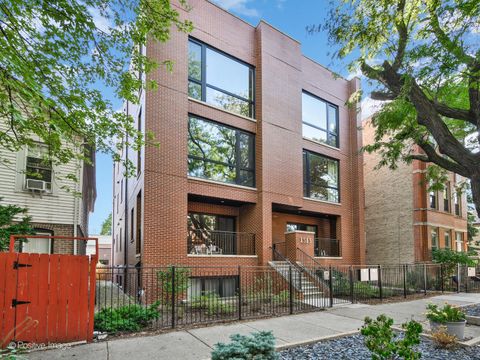 Photo of 1513 W Ohio Street #2W, Chicago, IL 60642 (MLS # 12488388)