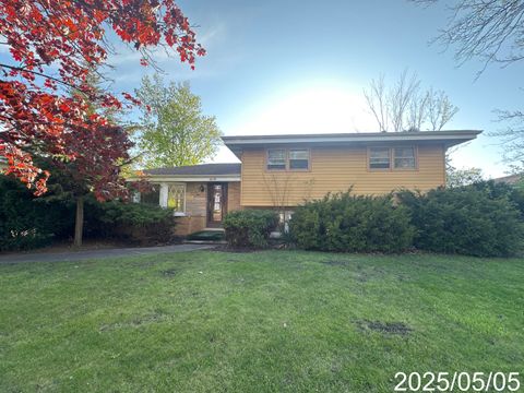 9276 N Western Avenue Des Plaines IL 60016