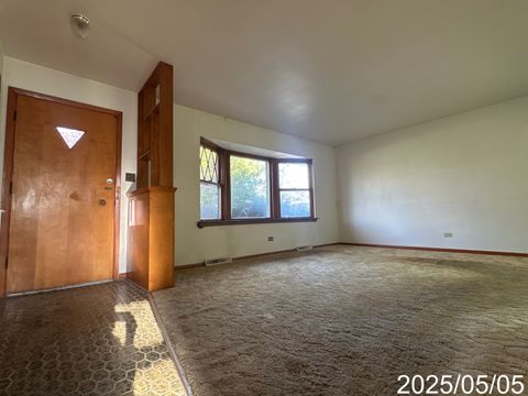 Tiny photo for 9276 N Western Avenue, Des Plaines, IL 60016 (MLS # 12358365)