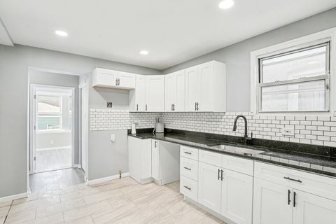 Tiny photo for 6954 S Prairie Avenue, Chicago, IL 60637 (MLS # 12528396)