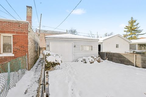 Tiny photo for 6954 S Prairie Avenue, Chicago, IL 60637 (MLS # 12528396)