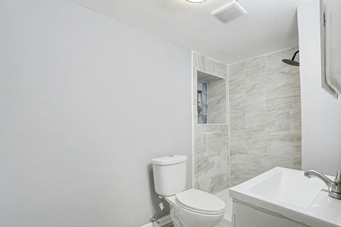 Tiny photo for 6954 S Prairie Avenue, Chicago, IL 60637 (MLS # 12528396)