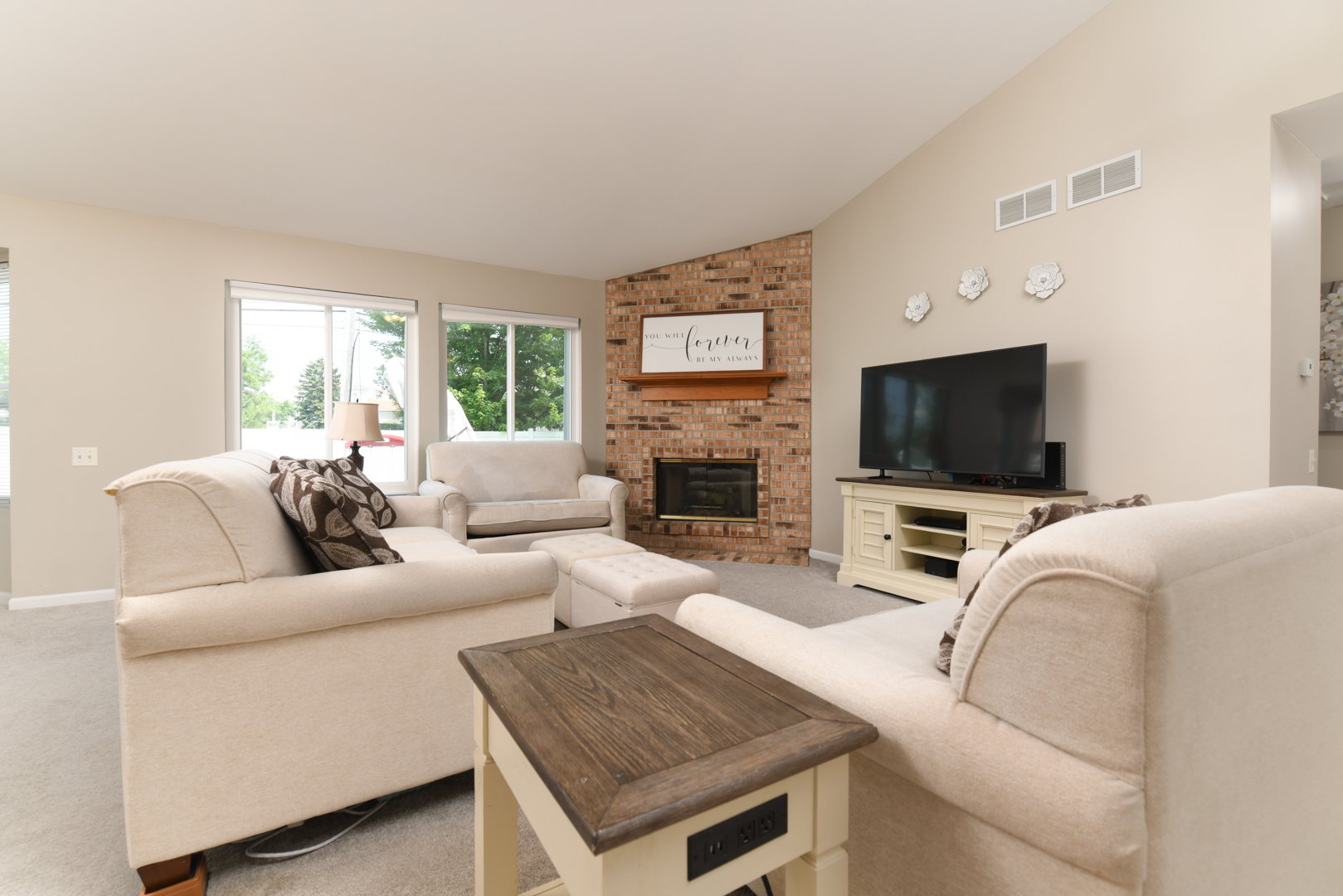 2366 Nantucket Lane