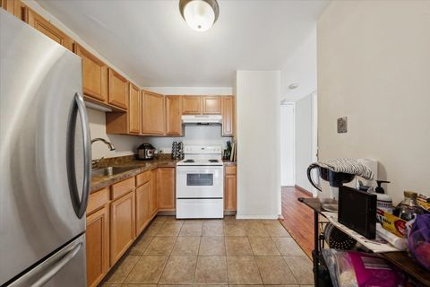 Tiny photo for 2020 N Lincoln Park West #14B, Chicago, IL 60614 (MLS # 12560044)