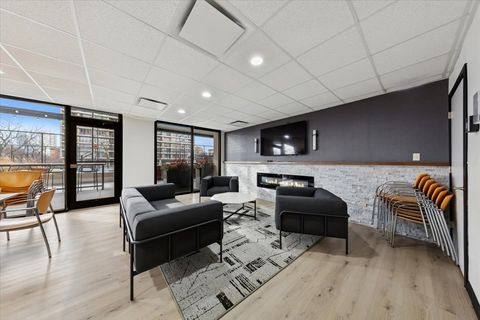 Tiny photo for 2020 N Lincoln Park West #14B, Chicago, IL 60614 (MLS # 12560044)