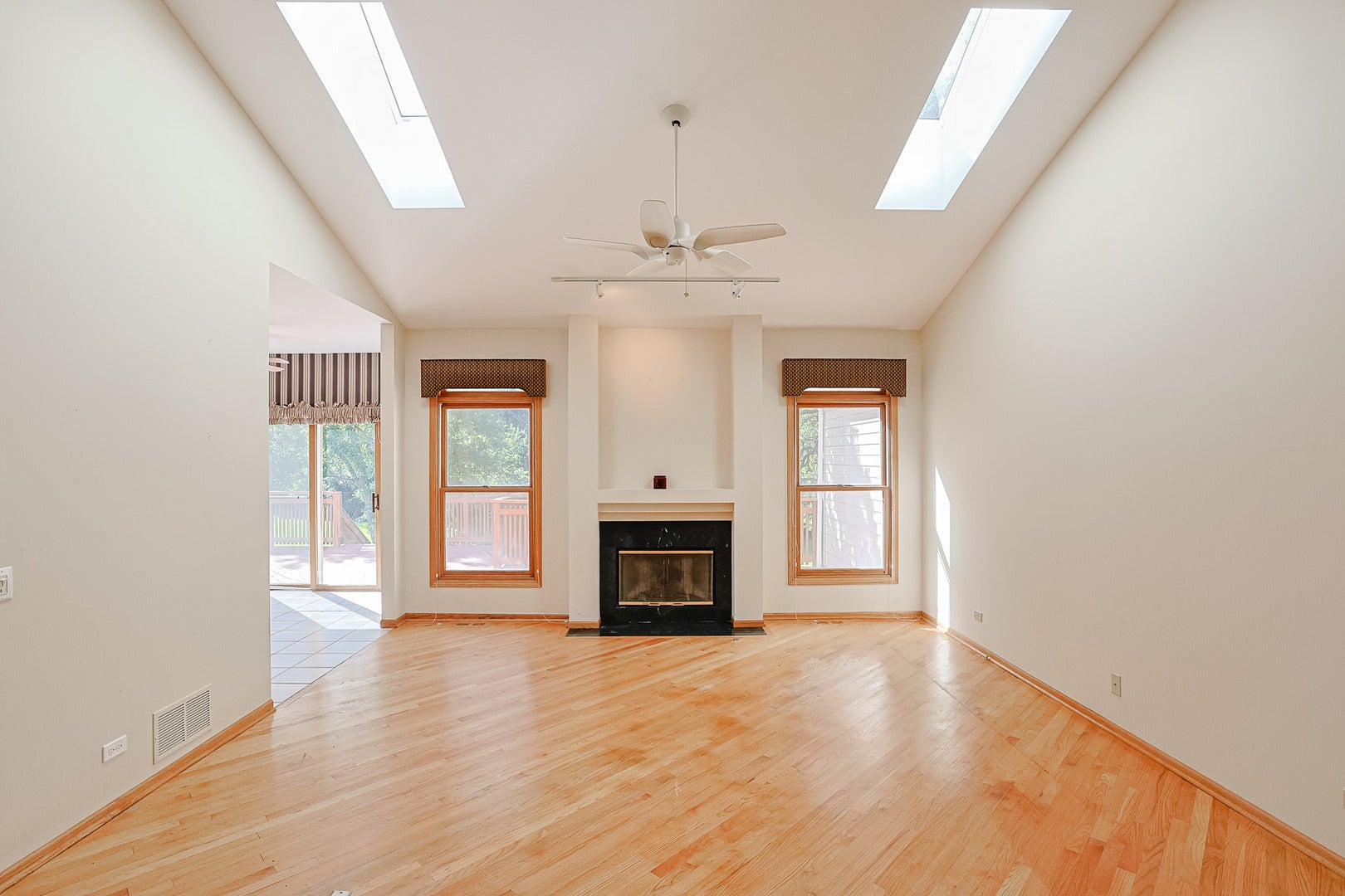 10802 Michigan Drive - Photo 4