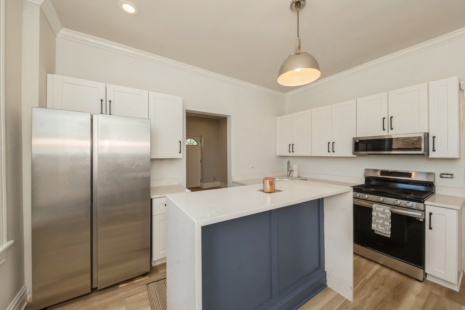 2515 W Augusta Boulevard 3S