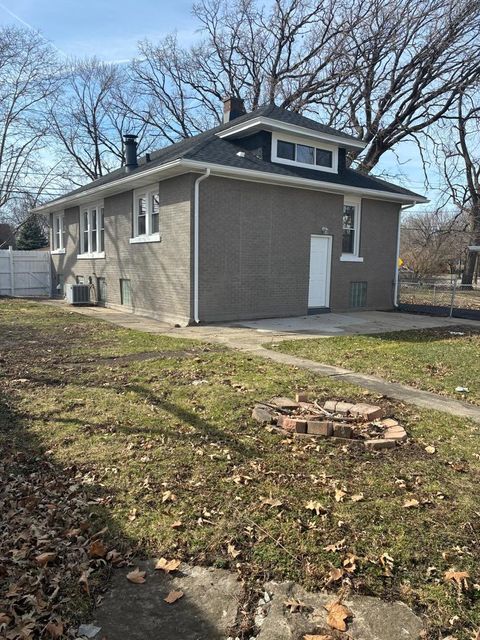 Tiny photo for 124 S Raynor Avenue, Joliet, IL 60436 (MLS # 12447492)
