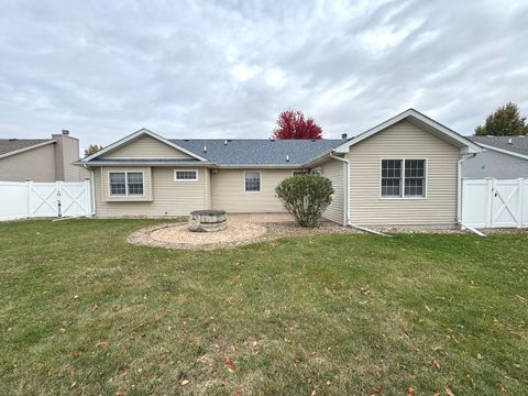 Tiny photo for 529 Suzanne Avenue, Bradley, IL 60915 (MLS # 12505560)