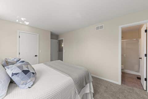 Tiny photo for 783 Four Seasons Boulevard, Aurora, IL 60504 (MLS # 12656047)