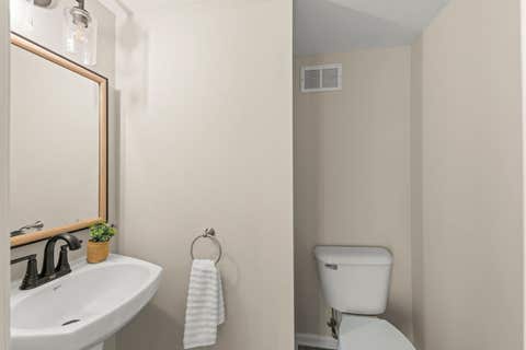 Tiny photo for 783 Four Seasons Boulevard, Aurora, IL 60504 (MLS # 12656047)