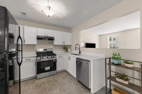 Tiny photo for 783 Four Seasons Boulevard, Aurora, IL 60504 (MLS # 12656047)