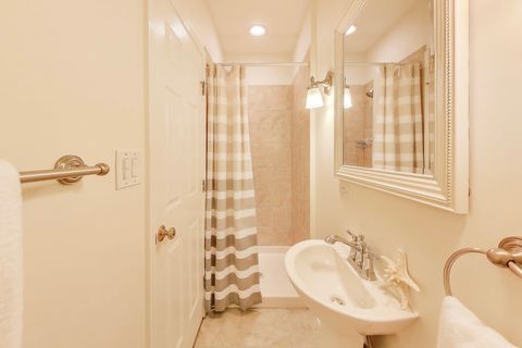 Tiny photo for 1326 W Belmont Avenue #1E, Chicago, IL 60657 (MLS # 12478440)