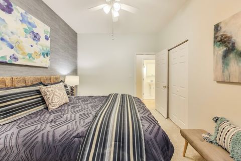 Tiny photo for 1326 W Belmont Avenue #1E, Chicago, IL 60657 (MLS # 12478440)
