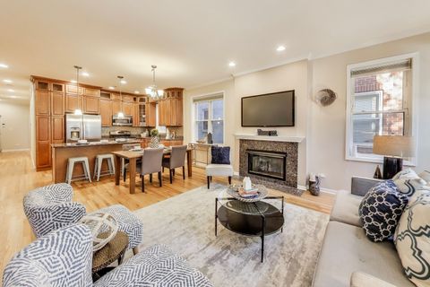 Tiny photo for 1326 W Belmont Avenue #1E, Chicago, IL 60657 (MLS # 12478440)
