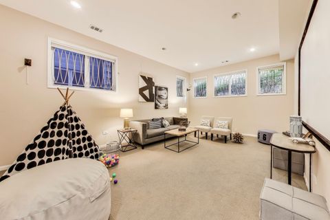 Tiny photo for 1326 W Belmont Avenue #1E, Chicago, IL 60657 (MLS # 12478440)