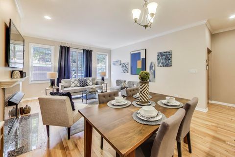Tiny photo for 1326 W Belmont Avenue #1E, Chicago, IL 60657 (MLS # 12478440)