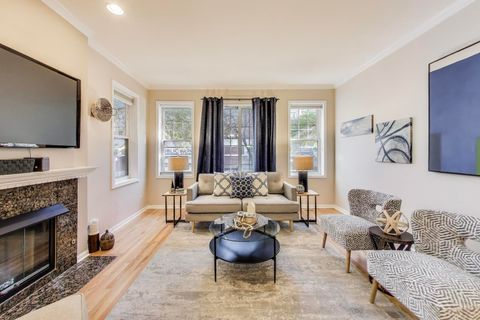 Tiny photo for 1326 W Belmont Avenue #1E, Chicago, IL 60657 (MLS # 12478440)