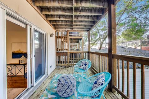 Tiny photo for 1326 W Belmont Avenue #1E, Chicago, IL 60657 (MLS # 12478440)