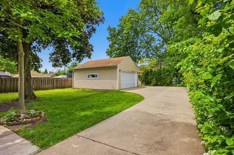Tiny photo for 1236 S Brophy Avenue, Park Ridge, IL 60068 (MLS # 12750373)