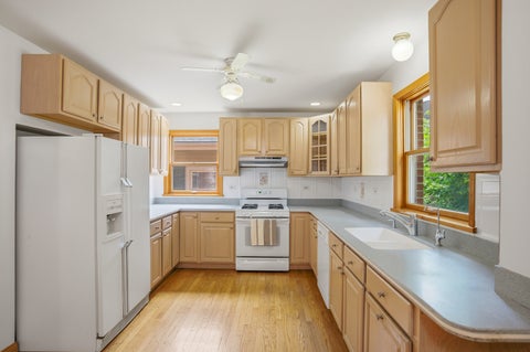 Tiny photo for 1236 S Brophy Avenue, Park Ridge, IL 60068 (MLS # 12750373)