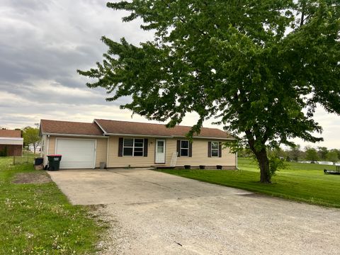 Photo of 841 S High Street, Paxton, IL 60957 (MLS # 12631409)