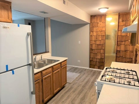 Tiny photo for 157 Peter Court #B, Bartlett, IL 60103 (MLS # 12672360)