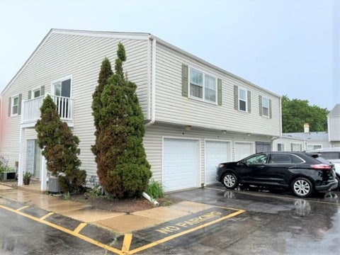 Photo of 157 Peter Court #B, Bartlett, IL 60103 (MLS # 12672360)