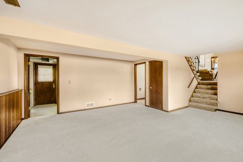 Tiny photo for 602 E Weathersfield Way, Schaumburg, IL 60193 (MLS # 12589465)